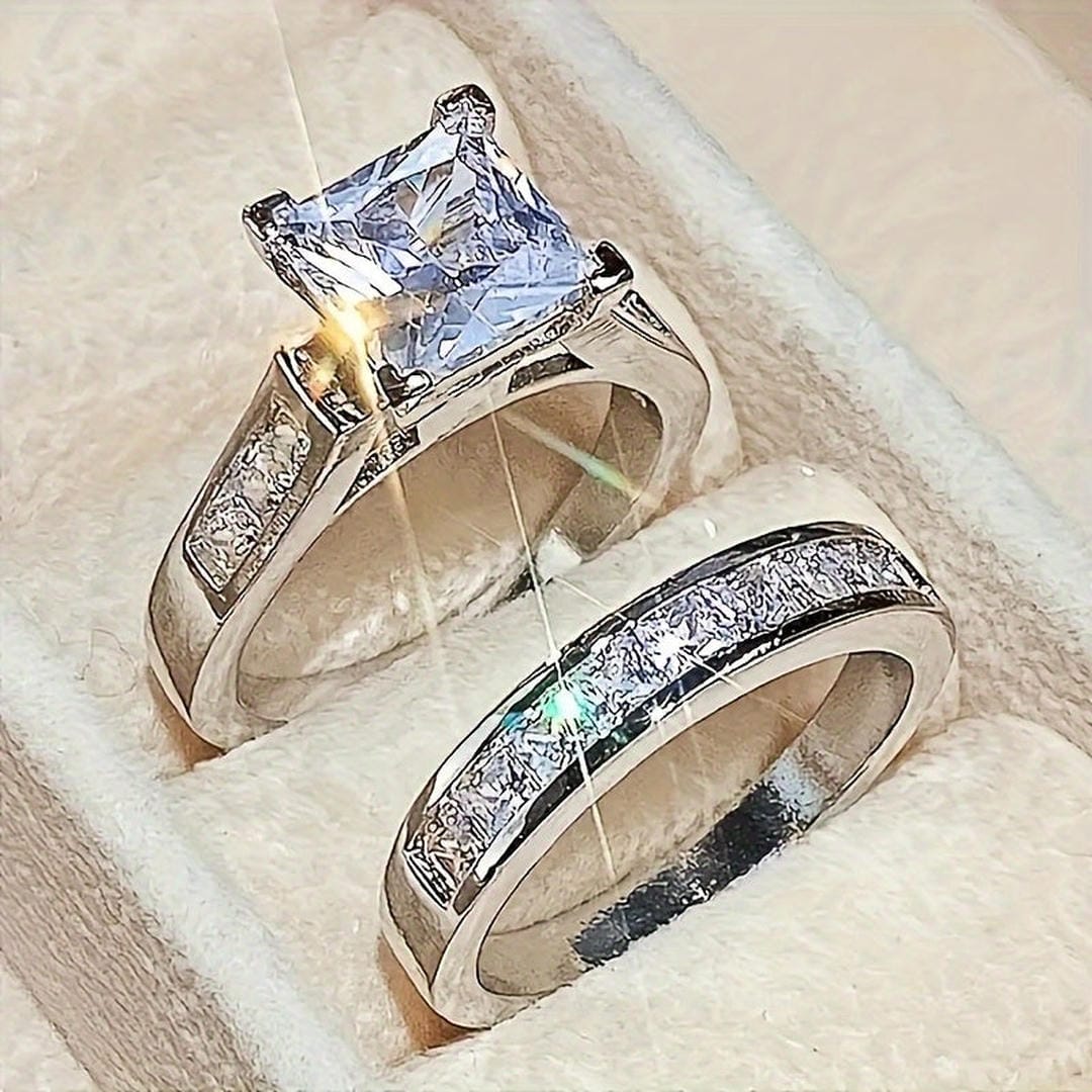 Ensemble de bagues à zircons
