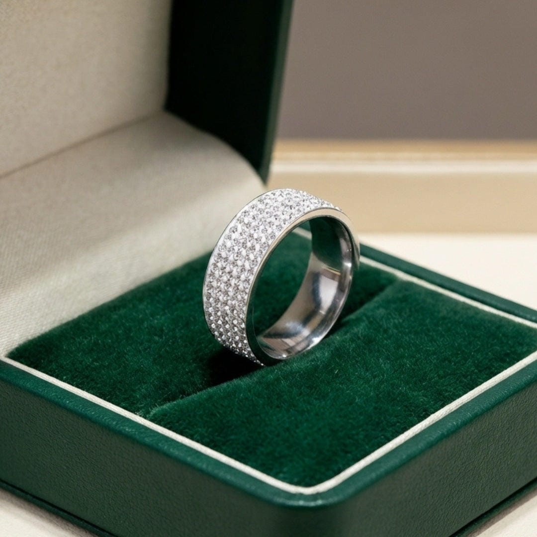 Bague-anneau à cristaux
