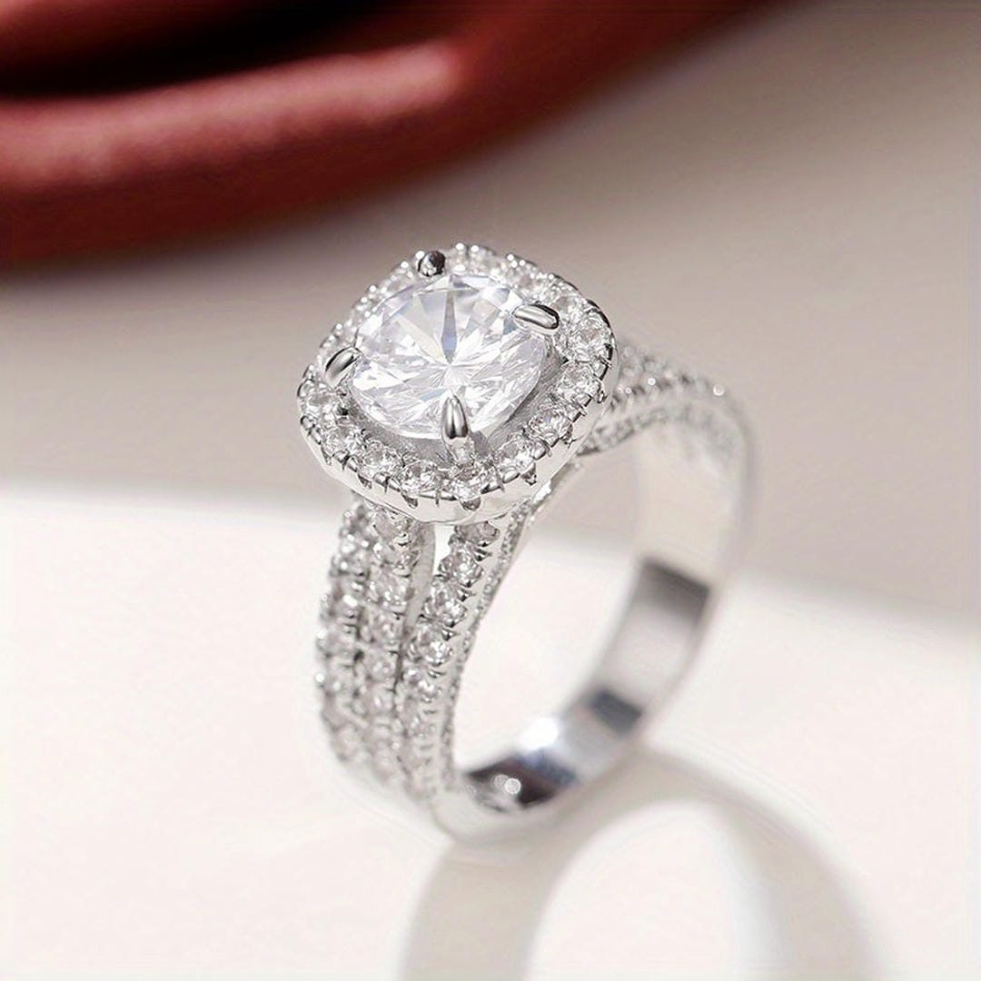 Bague affirmée Halo pavé coussin
