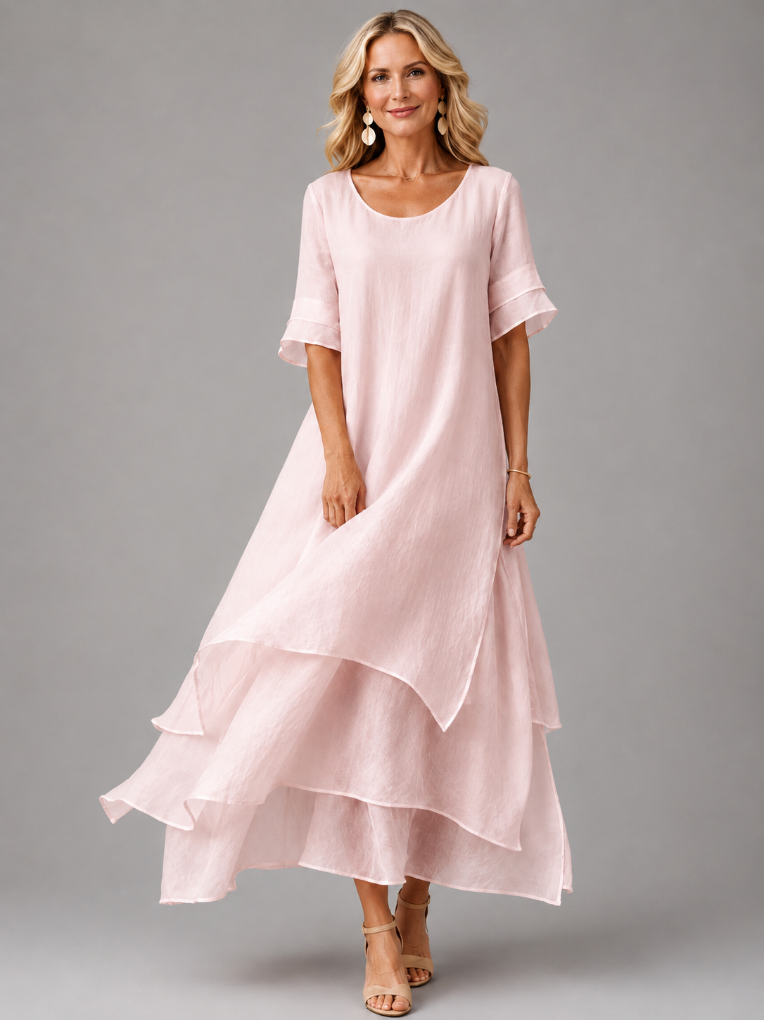Robe longue élégante à volants et coupe fluide