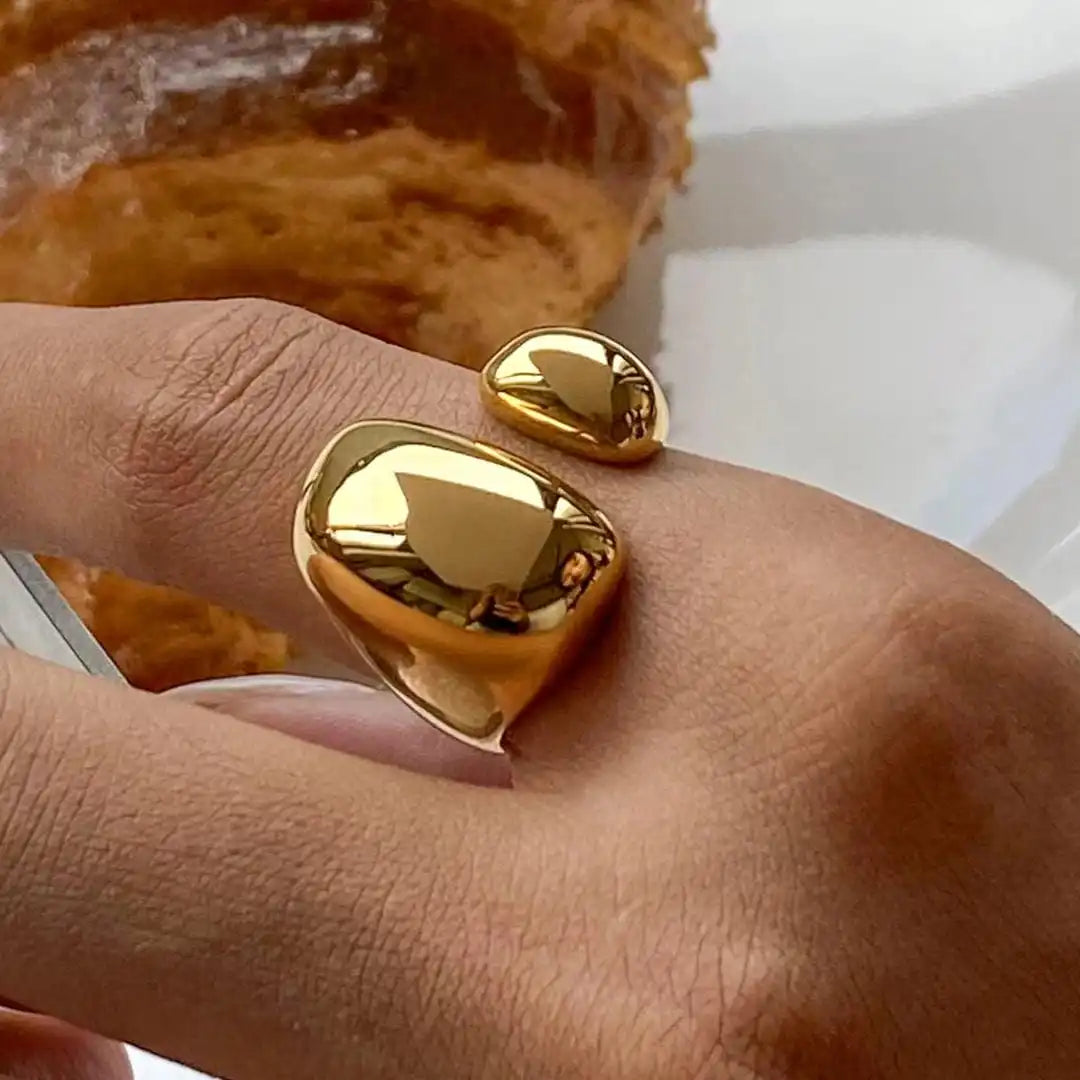 Bague Flow dorée minimaliste