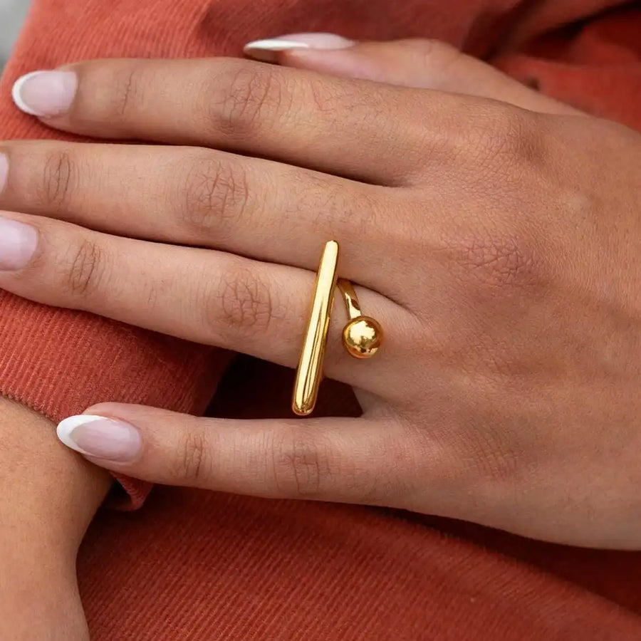 Bague ajustable à étoile dorée