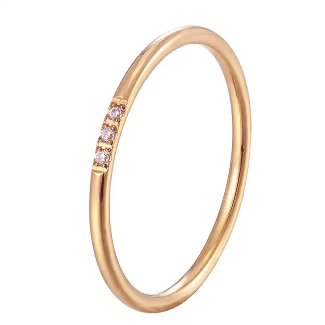 Bague empilable Trois pierres délicate