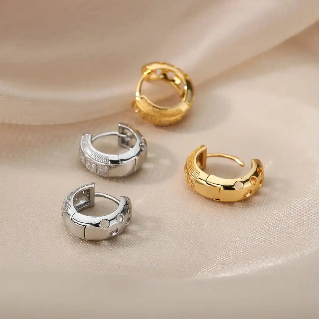 Boucles d'oreilles anneaux Zircone cubique intemporelles