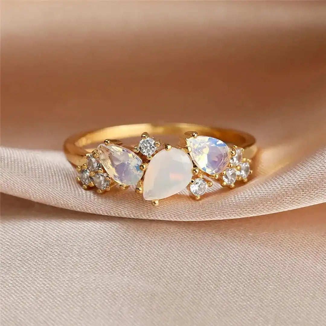Bague Pierre de lune dorée vintage