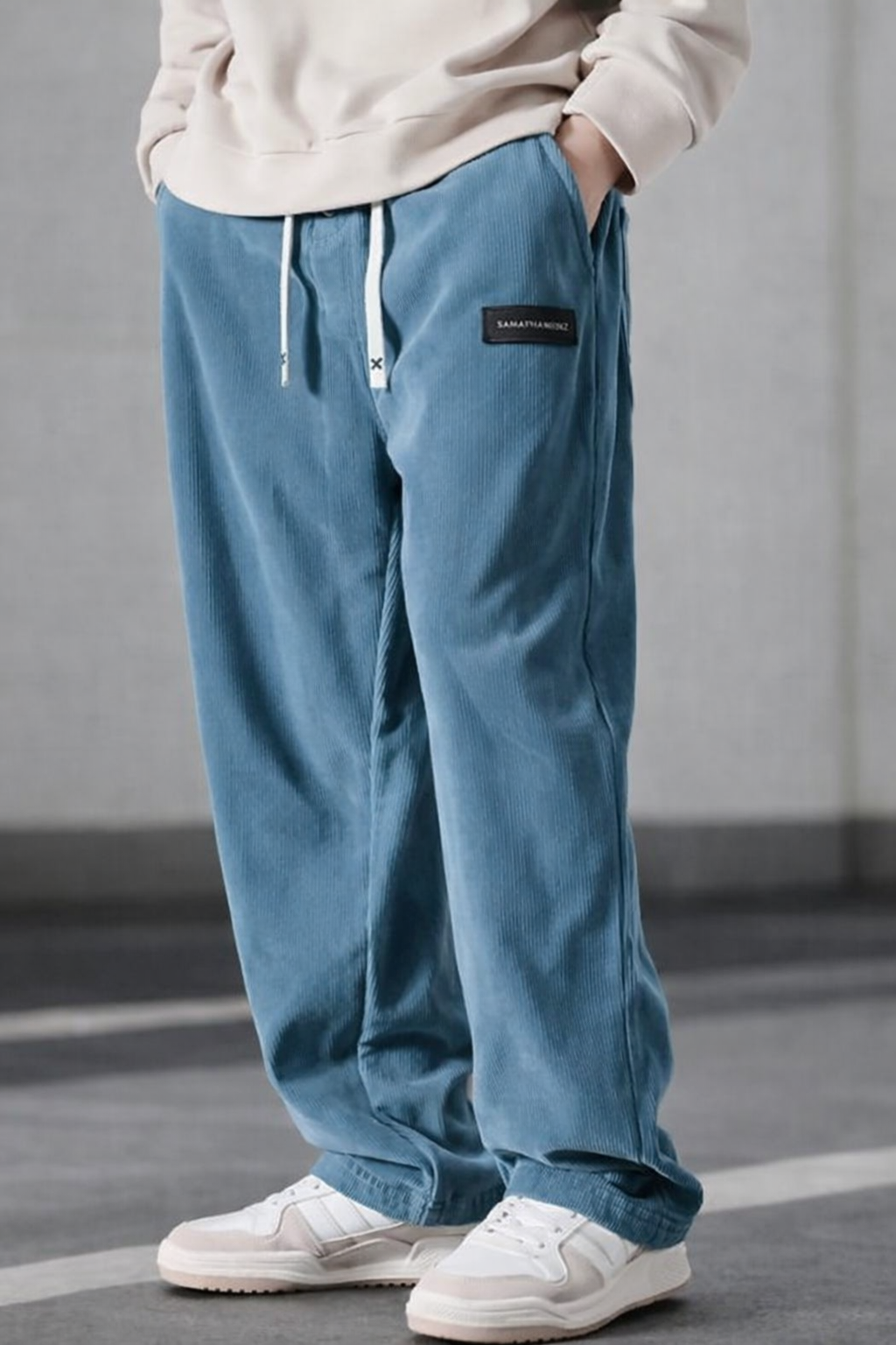 Corrado | Pantalon élégant en velours côtelé