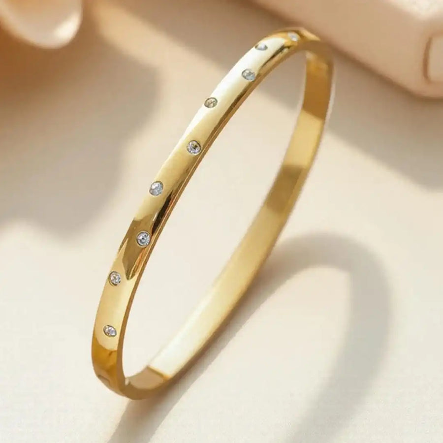 Bracelet zircone doré intemporel
