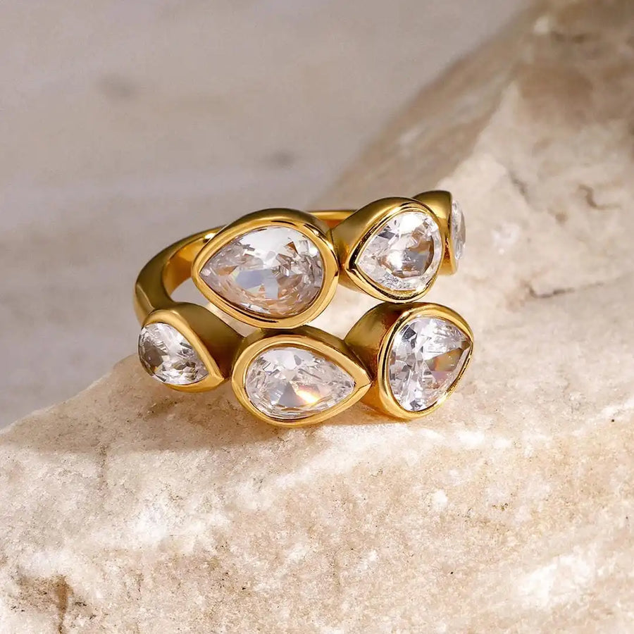 Bague Grappe en goutte à cinq pierres