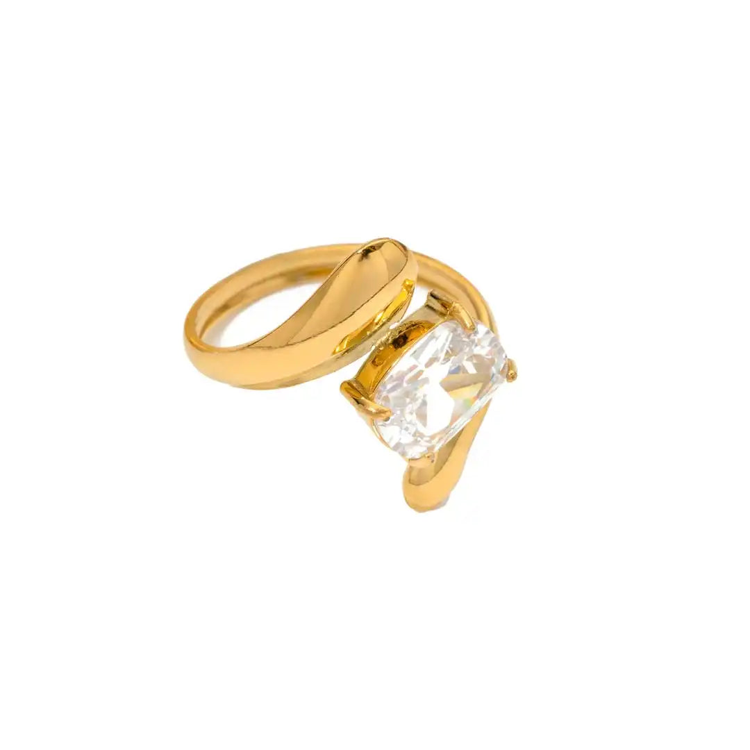 Bague Zircone goutte d'eau dorée intemporelle