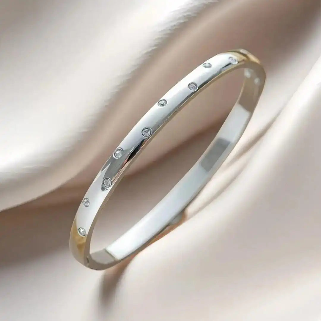 Bracelet zircone doré intemporel