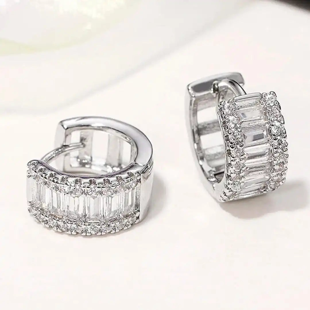 Boucles d'oreilles anneaux Mini baguette zircone