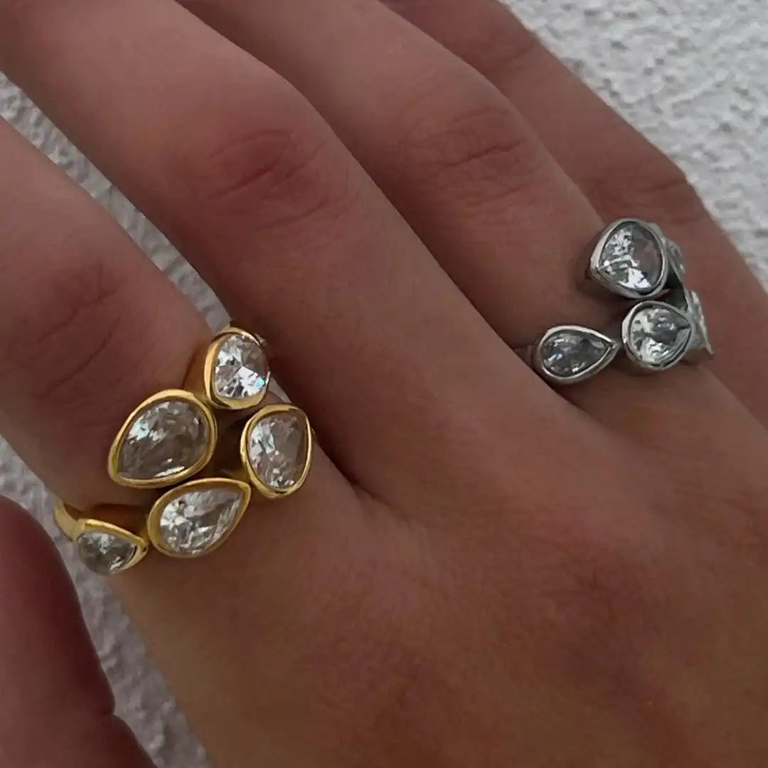 Bague Grappe en goutte à cinq pierres