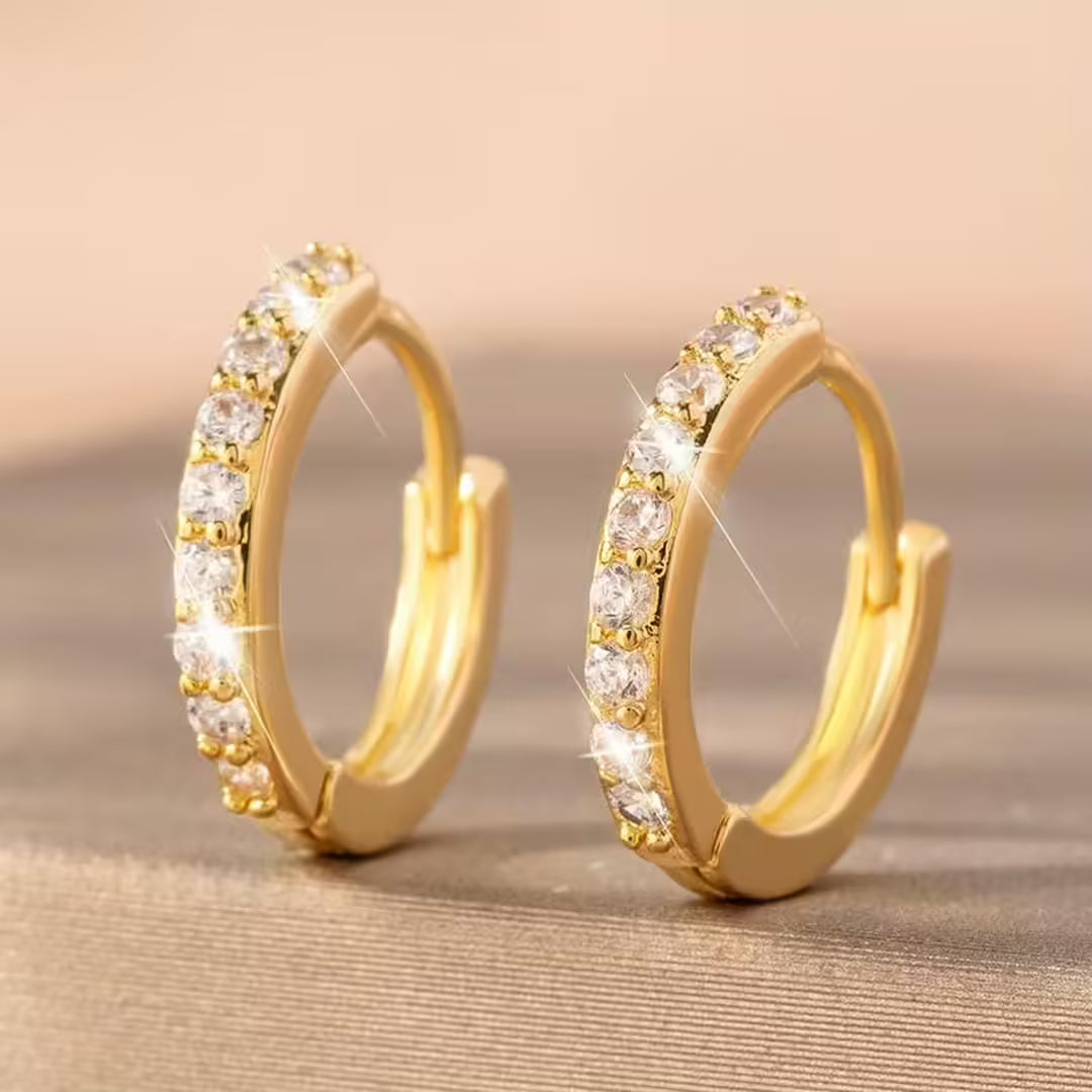 Mini boucles d'oreilles anneaux dorées